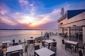 2 restaurants, international cuisine - Maagiri Hotel (Malé)