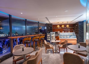 Bar (en la propiedad)