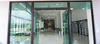 Iron Resort&Hotel