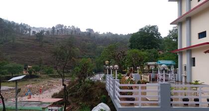 Shivalik River Retreat