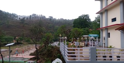 Shivalik River Retreat