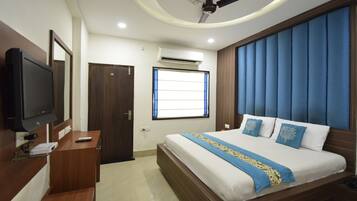 Deluxe Double Room | Memory-foam beds