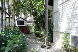 บริเวณภายนอก