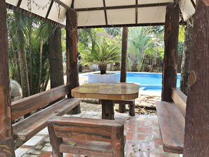 Terrace/patio - The Pelican's Resort (Lian)