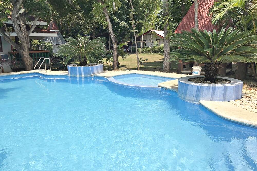 The Pelican's Resort