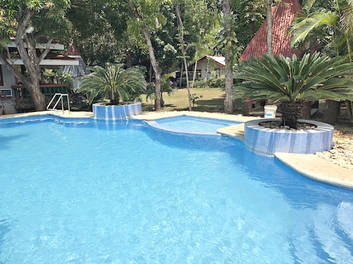 The Pelican's Resort