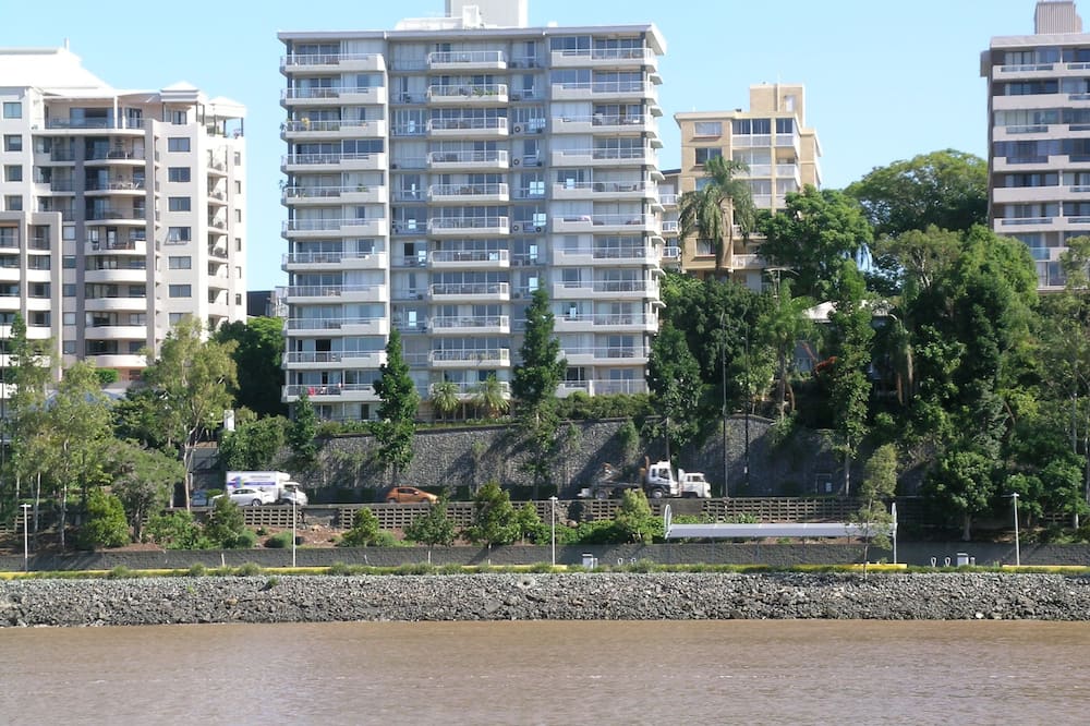 Fairthorpe Apartments