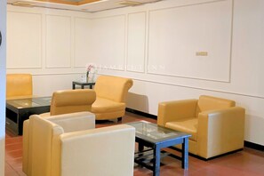 Restaurant - Jambrut Inn (Jakarta)