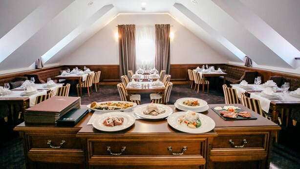 Breakfast, lunch and dinner served - Hotel Stara Lika (Gospic)