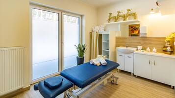 Body treatments, body scrubs, facials