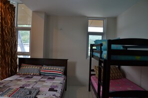 Apartment, 3 Bedrooms | 3 bedrooms, desk, free WiFi, bed sheets