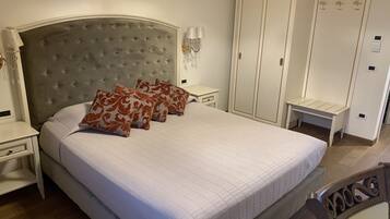 Comfort Double Room, Accessible, Vineyard View | 1 bedroom, premium bedding, down duvets, pillow-top beds