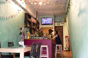 Lobby-lounge