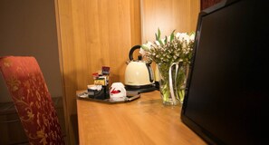 Kamar Single Standar | Minibar, meja kerja, kedap suara, dan Wi-Fi gratis