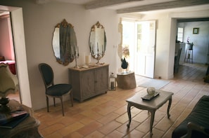 Standard Double Room, 1 Double Bed (Lourmarin) | Room amenity - Mas Roussillon (Roussillon)