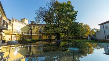 Khuôn viên nơi lưu trú