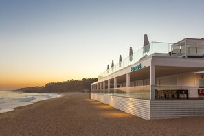 Beach bar - Pine Cliffs Gardens (Albufeira)