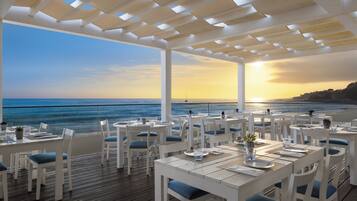 HĂ€r finns 13 restauranger som serverar frukost.