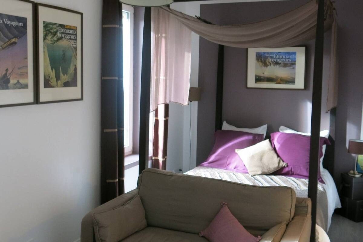 Minibar, individually furnished, iron/ironing board, rollaway beds