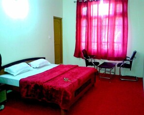 1 bedroom, minibar, in-room safe, desk