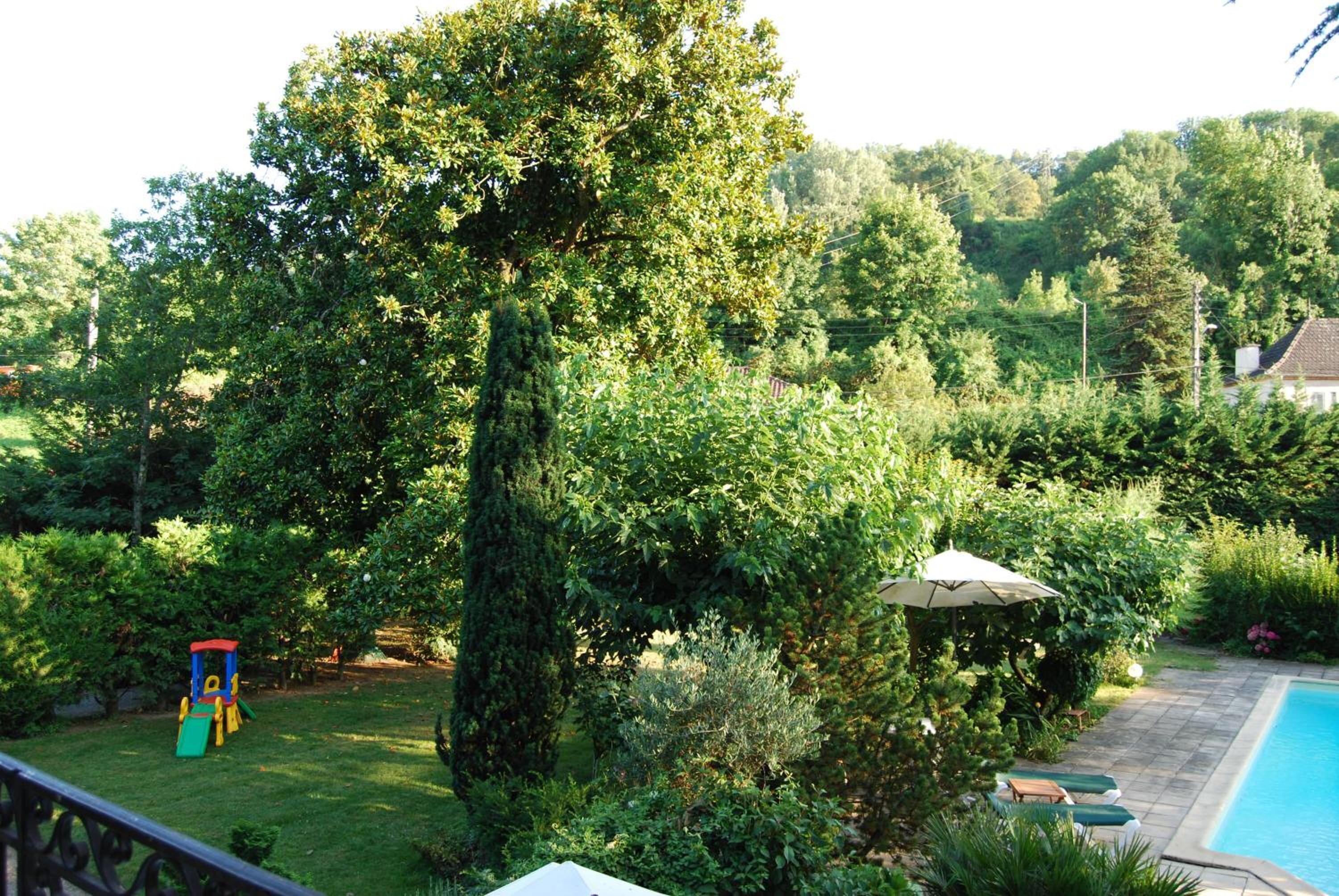 Piscine extérieure (ouverte en saison)