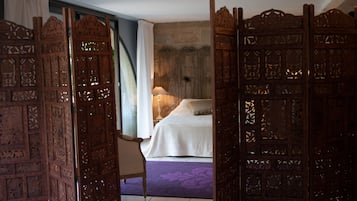 Studio | Premium bedding, individually decorated, individually furnished