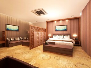 Luxe suite, 1 kingsize bed | Luxe beddengoed, een kluis op de kamer, een bureau, geluiddichte muren