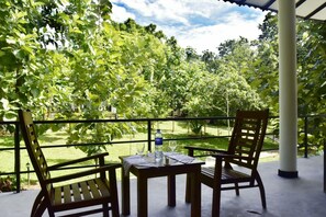 ลานระเบียง/นอกชาน