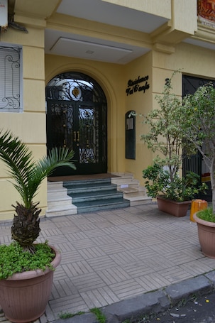 Fachada de la propiedad