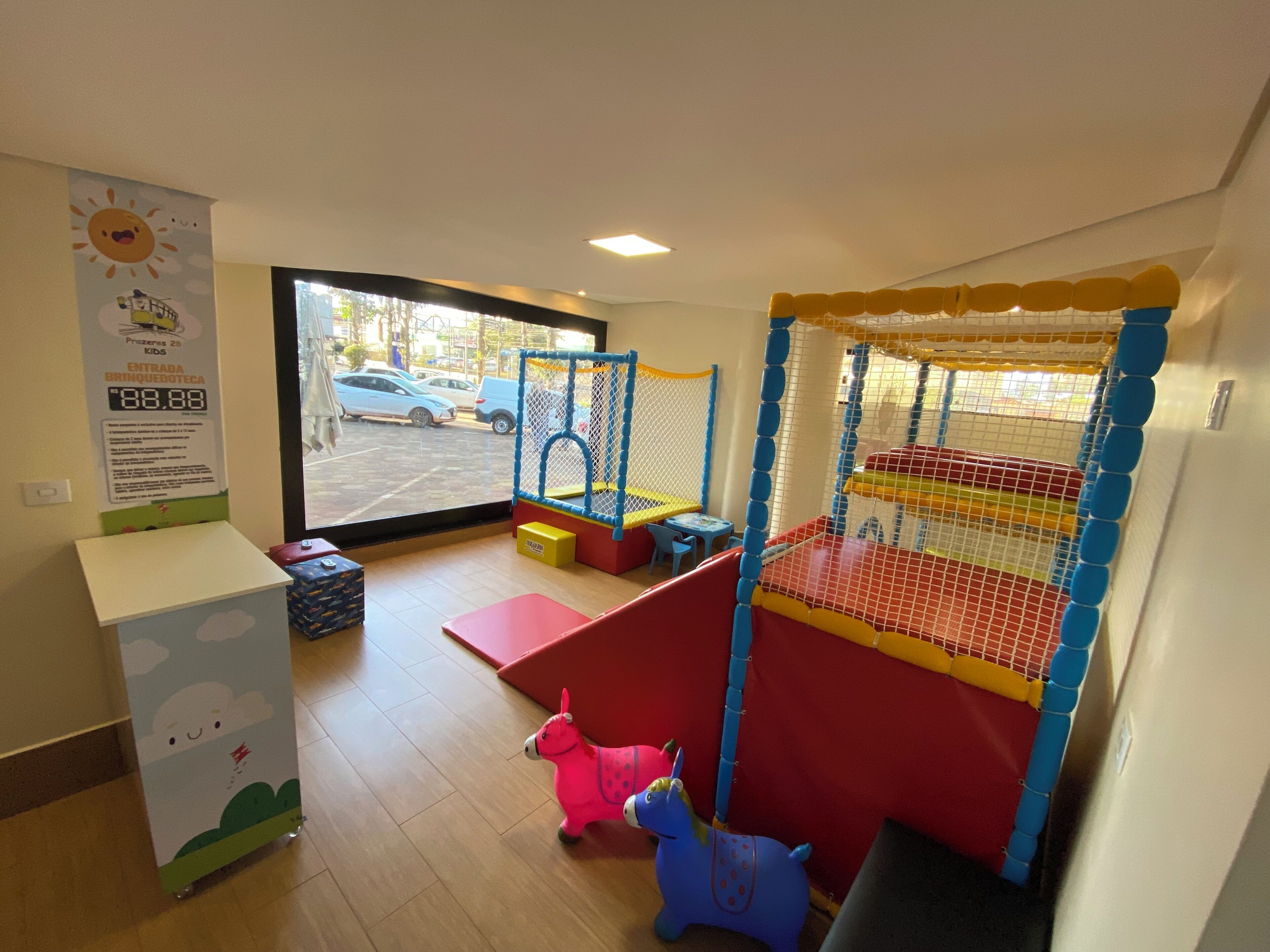children’s play area – indoor