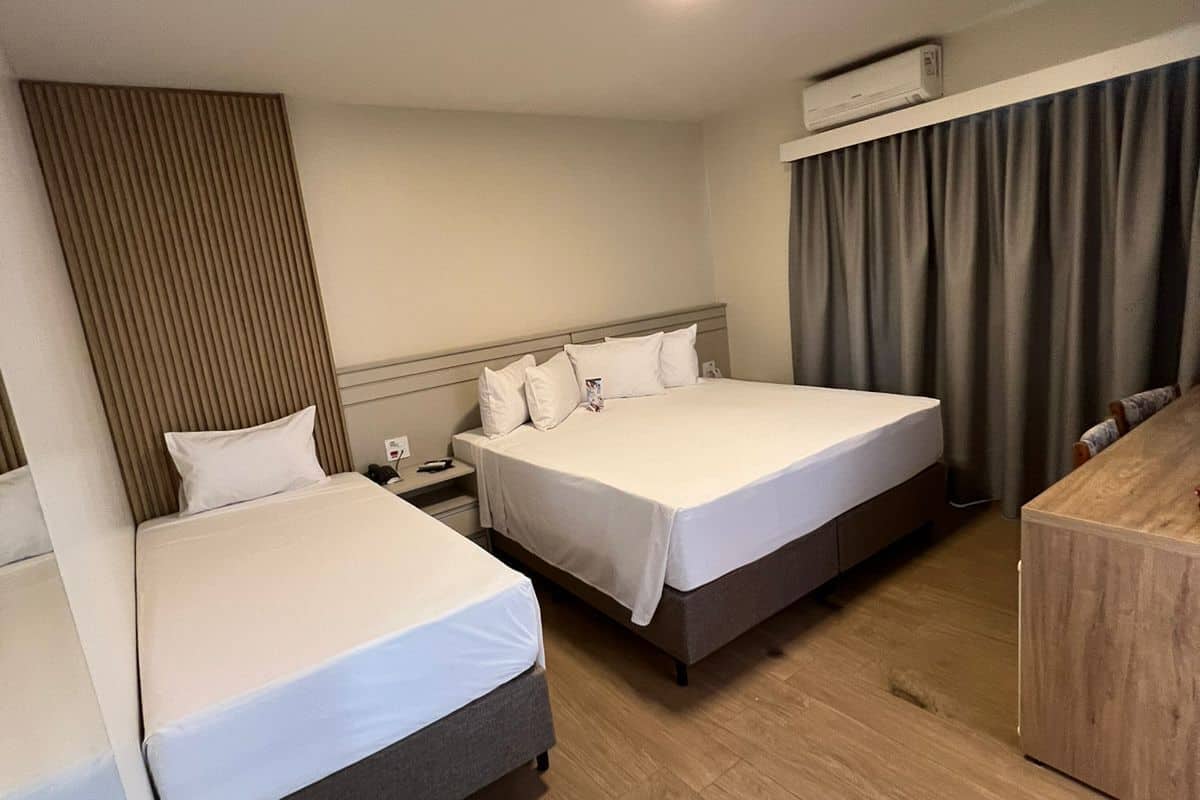 luxury triple room | 1 bedroom, minibar, desk, blackout curtains