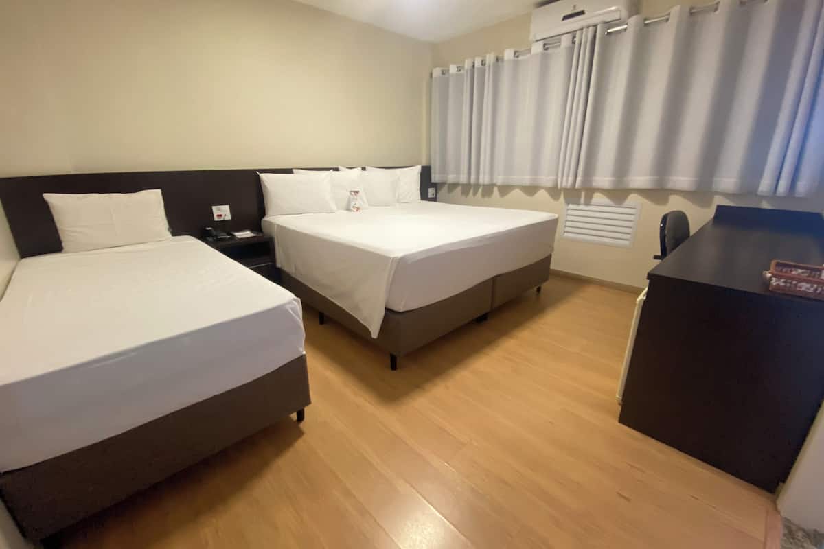 luxury triple room | 1 bedroom, minibar, desk, blackout curtains