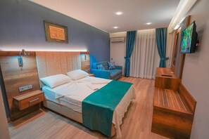Desk, soundproofing, iron/ironing board, free cots/infant beds - Amore Hotel (Marmaris)