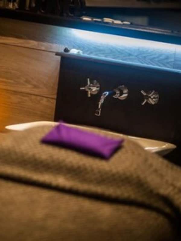 Body treatments, aromatherapy, hot stone massages, deep-tissue massages