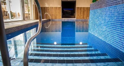 Heywood Spa Hotel