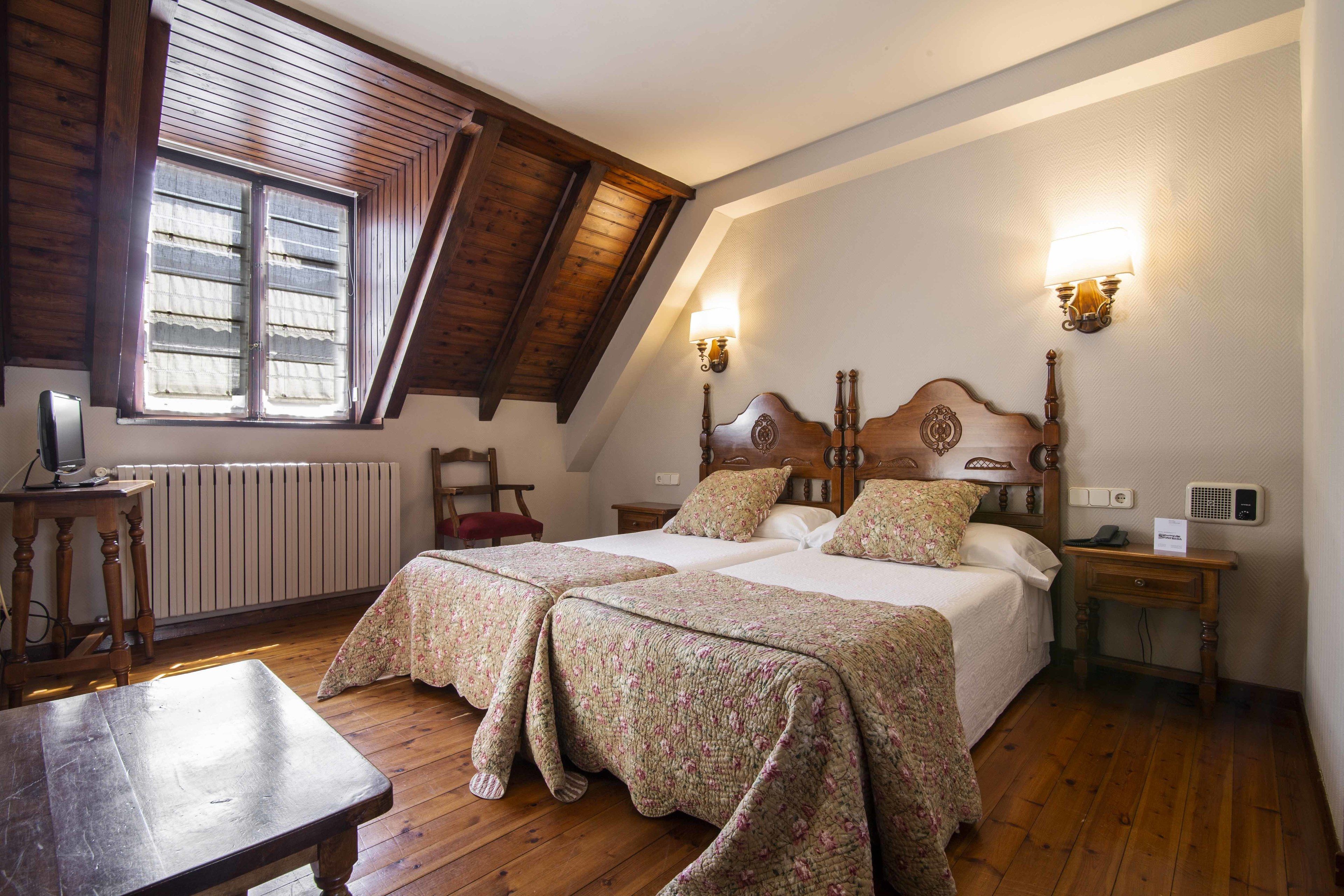 double room | blackout curtains, free wifi, bed sheets