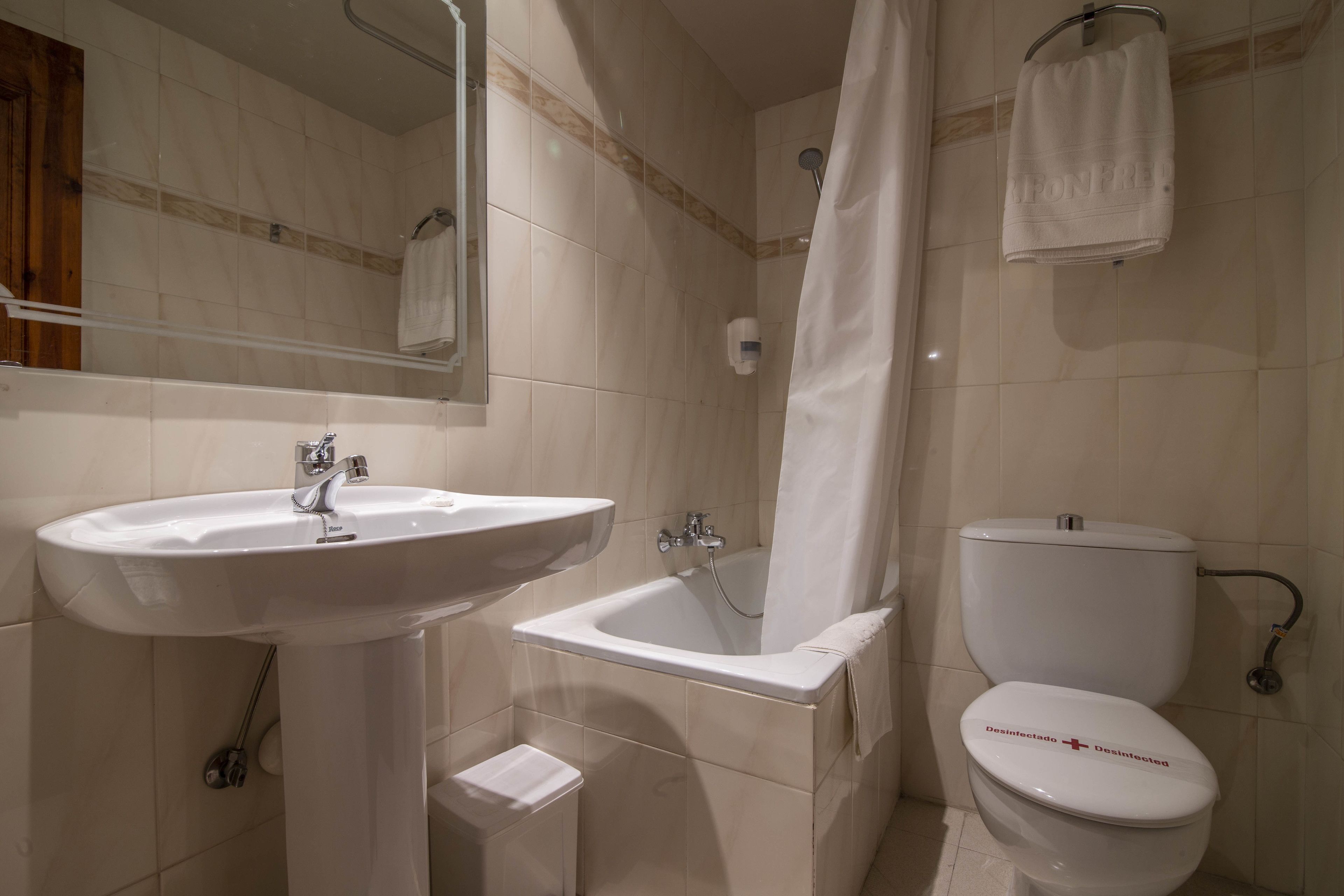 single room | bathroom | bathtub, deep-soaking bathtub, free toiletries, hair dryer