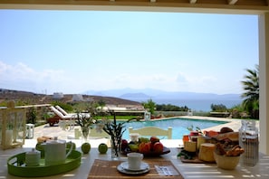 Villa, 4 chambres, vue sur la mer | Terrasse/patio