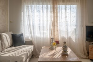 Huvila, 4 makuuhuonetta, merinäköala | 3 makuuhuonetta, kannettavalle tietokoneelle sopiva työtila