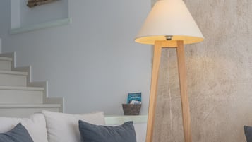 3 bedrooms, laptop workspace, iron/ironing board, free cribs/infant beds