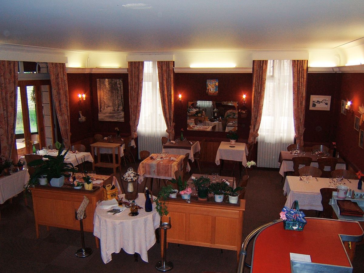 S'hi serveixen esmorzars, dinars i sopars 