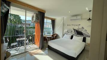 Deluxe Double Room with Balcony | Desk, free WiFi