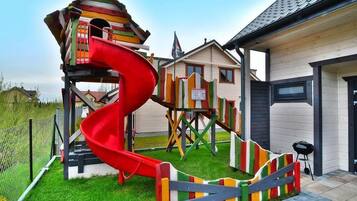 Children's play area - outdoor