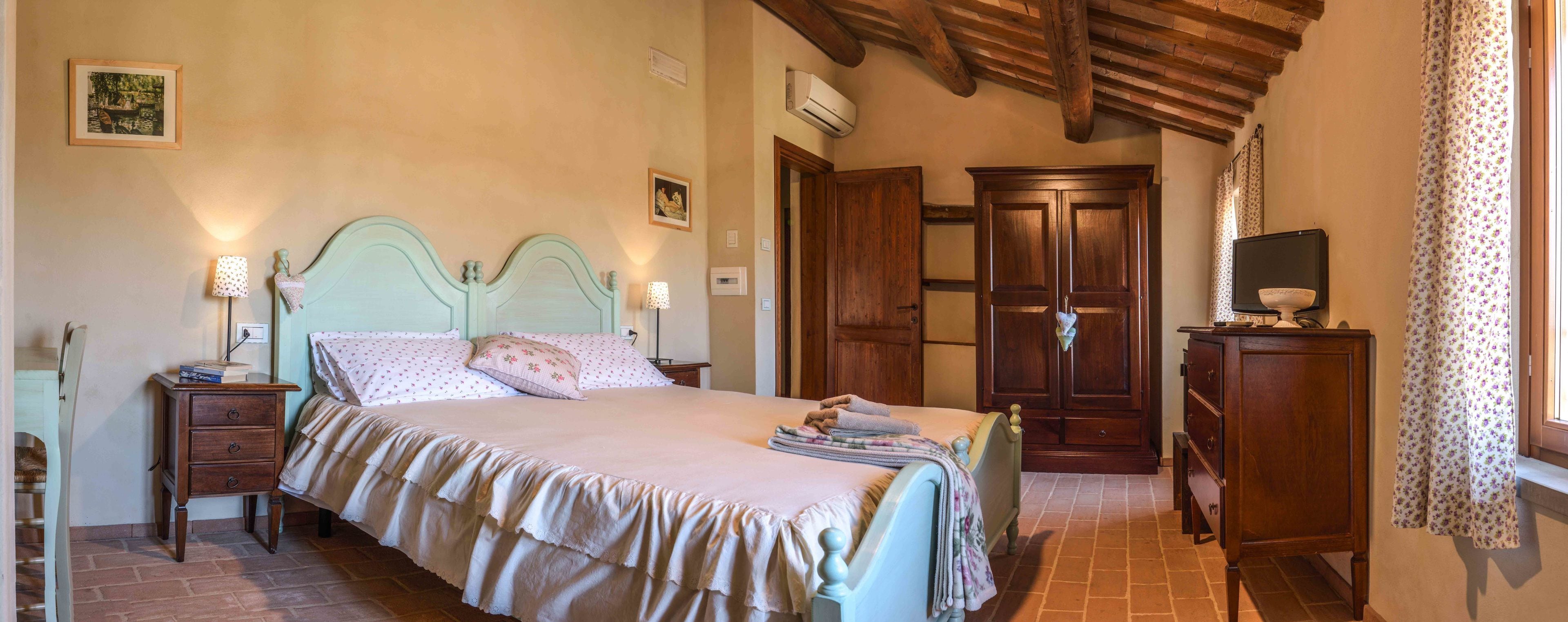 Double or Twin Room | Minibar, desk, iron/ironing board, free WiFi