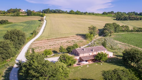 Property grounds. Casale Talevi