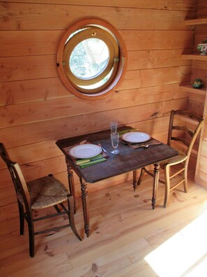 Cottage, Patio, Pool View | Dining room - Le Mas Du Fort  (Gargas)