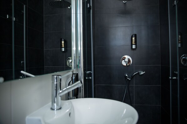 Einzelzimmer | Badezimmer