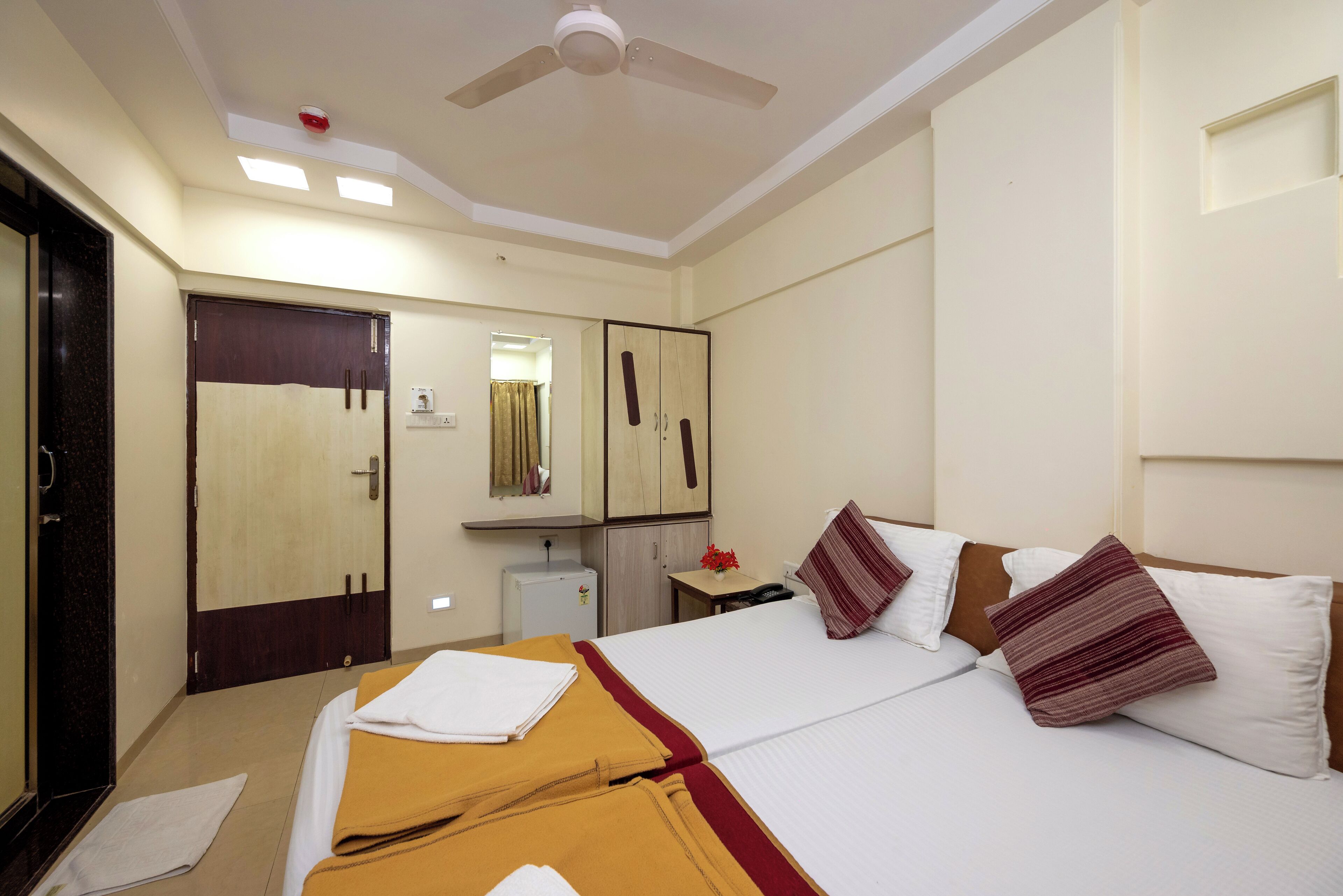 Standard Double Room, 1 Double Bed, City View | Soundproofing, free WiFi, bed sheets