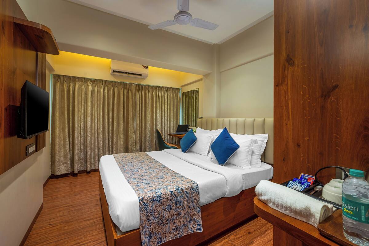 Deluxe Double Room | 1 bedroom, soundproofing, free WiFi, bed sheets