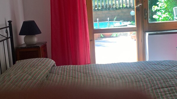 Pemandangan dari bilik